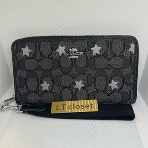 NWT Coach Outlet Dempsey Large Phone Wallet In Jacquard Star